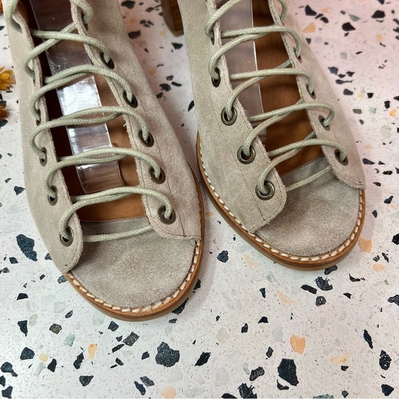 Jeffrey Campbell x Anthropologie Cors Suede Taupe Lace Up Ankle Booties Sz 9.5 - Picture 3 of 12